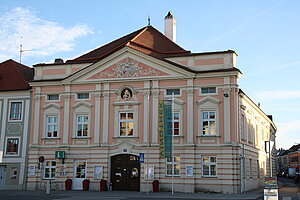 Herzogenburg, ehem. Rathaus des Unteren Marktes, Fassade von Joseph Munggenast, 1725-30