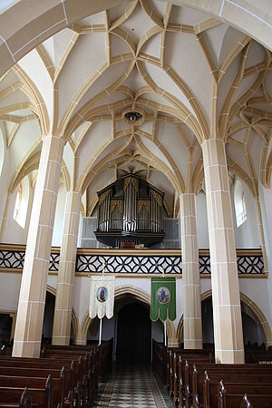 Allhartsberg, Pfarrkirche hl. Katharina, Vierstützenraum mit Oktogonalpfeilern, 16. Jh.