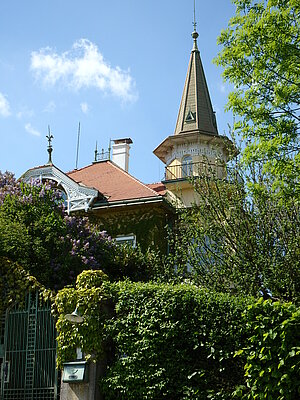 Eichgraben, Burwegstraße: Villen im Heimatstil