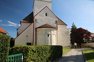 Sankt Pantaleon, Pfarrkirche hl. Pantaleon, spätgotische Hallenkirche