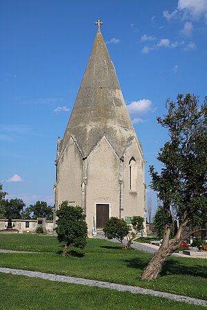 Zellerndorf, Karner südöstlich der Kirche, 2. Viertel 14. Jahrhundert