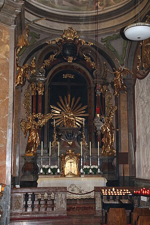 St. Pölten, Dom Mariae Himmelfahrt, Marienaltar, Pietà 1. Hälfte 17. Jh.