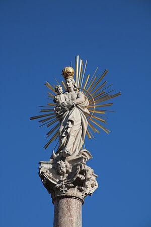 Wiener Neustadt, Hauptplatz, Mariensäule, 1678