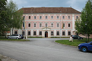 Asparn an der Zaya, ehem. Minoritenkloster, Neubau ab 1745