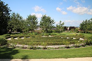 Stift Seitenstetten, Hofgarten, Rosenkranzlabyrinth