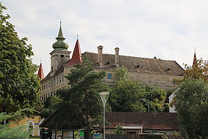 Droß, Schloss, 16. Jh., 1726 umgebaut