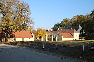 Kleinwetzdorf (Heldenberg), Schloss Kleinwetzdorf, im Kern 16./17. Jh., Umbau um 1720