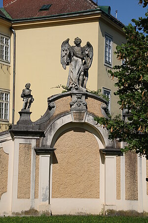 St. Andrä an der Traisen, Pforte zum ehem. Stiftskomplex