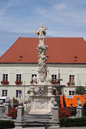 Scheibbs, Rathausplatz, Johannes-Nepomuk-Säule, 1722