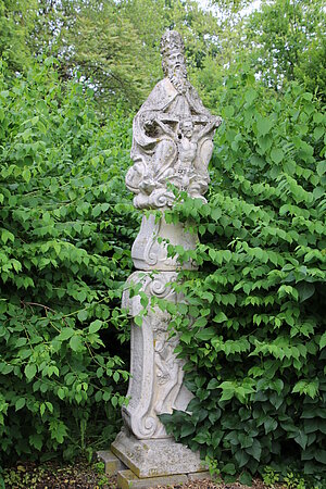 St. Leonhard am Forst, Pestsäule mit Sonntagberger Dreifaltigkeit, heute im Schlosspark