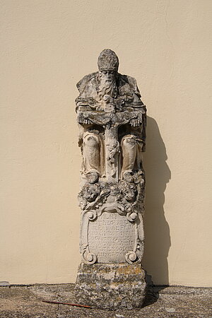 Föllim, barocker Grabstein mit Gnadenstuhl, 1748