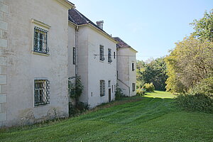 Röhrenbach, Pfarrhof, im Kern 16./17. Jh.