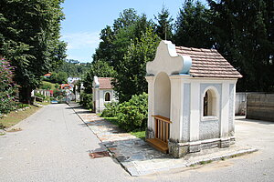 Kirchschlag in der Buckligen Welt, Kreuzweg und Kreuzwegkirche, 1730-33 errichtet