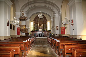 Pottenstein, Pfarr- und Wallfahrtskirche Maria Trost im Elend, klassizistisches Kirchenschiff