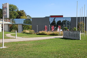 Langenlois, Bauakademie in Schloss Haindorf