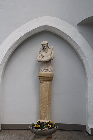 Langenzersdorf, Pfarrkirche hl. Katharina, Schmerzensmann auf Geißelsäule, Anfang 16. Jh.