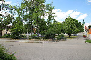 Sitzendorf an der Schmida, rechteckiger Marktplatz, um 1230 angelegt