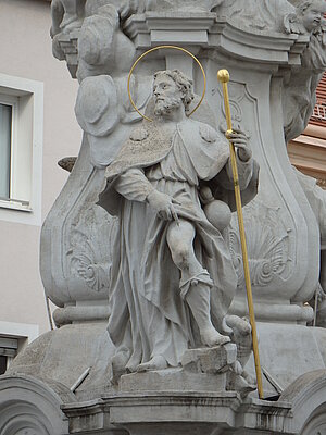 Zistersdorf, Pestsäule in der Stadtmitte, 1747 - Hl. Rochus