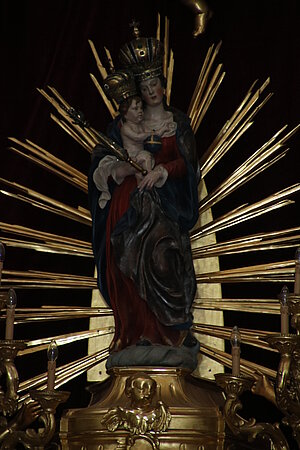 Pfarr- und Wallfahrtskirche Mariae Himmelfahrt, Gnadenmadonna im Hochaltar