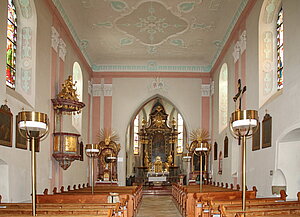 Haitzendorf, Pfarrkirche hl. Ulrich, Blick in das barocke Langhaus, barocke Stuckdecke nach 1778