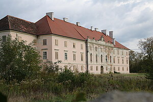 Trautmannsdorf an der Leitha, Schloss Trautmannsdorf (Batthyány), 1812-17 Neubau des Schlosses, Joseph Kornhäusel nahestehend