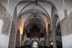 Pfarrkirche hl. Stephan, Blick gegen die Orgelempore
