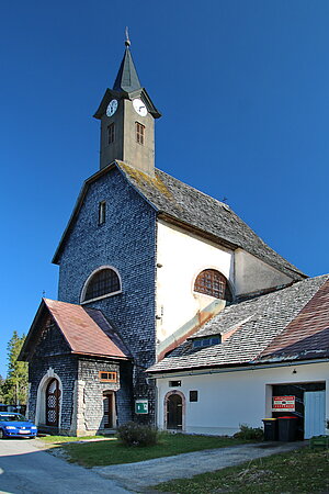 Josefsberg, Pfarrkirche hl. Josef, Saalkirche, 1644 errichtet, unter Maria Theresia erweitert