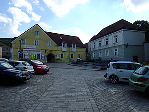 Maria Anzbach, Blick über den Marktplatz