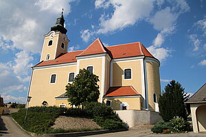 Röschitz, Pfarrkirche hl. Nikolaus, barocker Saalbau, 1768-83 von Leopold Wisgrill errichtet