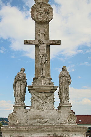 Neustadtl an der Donau, Georgikreuz an der höchsten Stelle des ortes, heute von Friedhof umgeben, um 1630