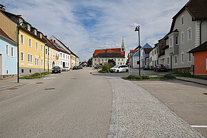 Rastenfeld, Blick über den planmäßig angelegten Marktplatz