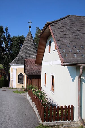 Grainbrunn, Bründlkapelle, 1697 von Bartholomäus Hochhaltinger errichtet