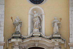 Stift Seitenstetten, Stiftskirche, Skulpturenschmuck der West-Fassade