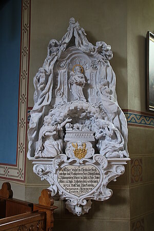 Staatz, Pfarrkirche hl. Martin, Grabmal für Pfarrer Joseph Anton von Schlangenberg, 1721