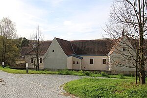 Mauerbach, nördliche Zellenreihe