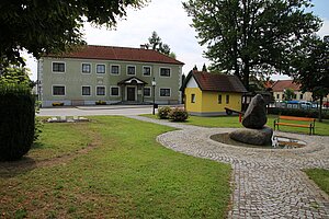 Dietmanns, Blick über den neugestalteten Anger