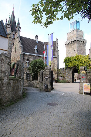 Waidhofen an der Ybbs, Stadtburg - Schloss, Ende des 19. Jahrhunderts weitgehend umgestaltete Anlage