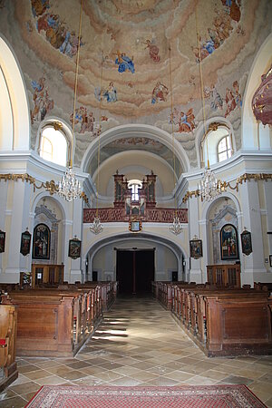 Hoheneich, Pfarr- und Wallfahrtskirche Unbefleckte Empfängnis, Blick gegen Orgelempore