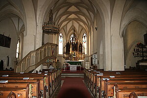 Erla, ehem. Klosterkirche, heute Pfarrkirche Hll. Peter und Paul, spätgotische Staffelkirche