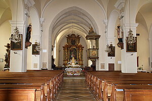 Mautern an der Donau, Pfarrkirche hl. Stephan, Blick in das Kircheninnere