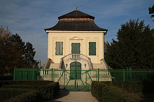 Guntramsdorf, Gartenpavillon des ehem. Schlosses Guntramsdorf, 1711 errrichtet, Lukas von Hildebrandt zugeschrieben