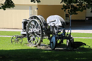 Pyhra, Land- und Forstwirtschaftliche Schule 