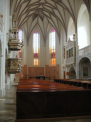 Allentsteig, Pfarrkirche hl. Ulrich, Blick in den Innenraum