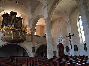 Einblick in das Langhaus