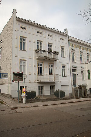 Brunn am Gebirge, Franz-Keim-Gasse, sezessionistische Reihenhausssiedlung, 1902-12 von Sepp Hubatsch erbaut