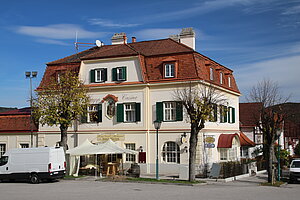 Berndorf, Sog. Casino am Margaretenplatz