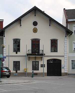 Wilhelmsburg, Hauptplatz Nr. 13, Rathaus, urk. 1430, Bausubstanz 1. Hälfte 17. Jh.