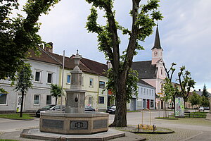 Blindenmarkt, Kriegerdenkmal als Brunnen gestaltet