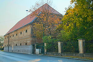 Schönkirchen, Schloss Schönkirchen, Schüttkasten