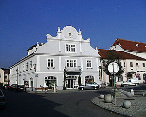 Traismauer, Apotheke